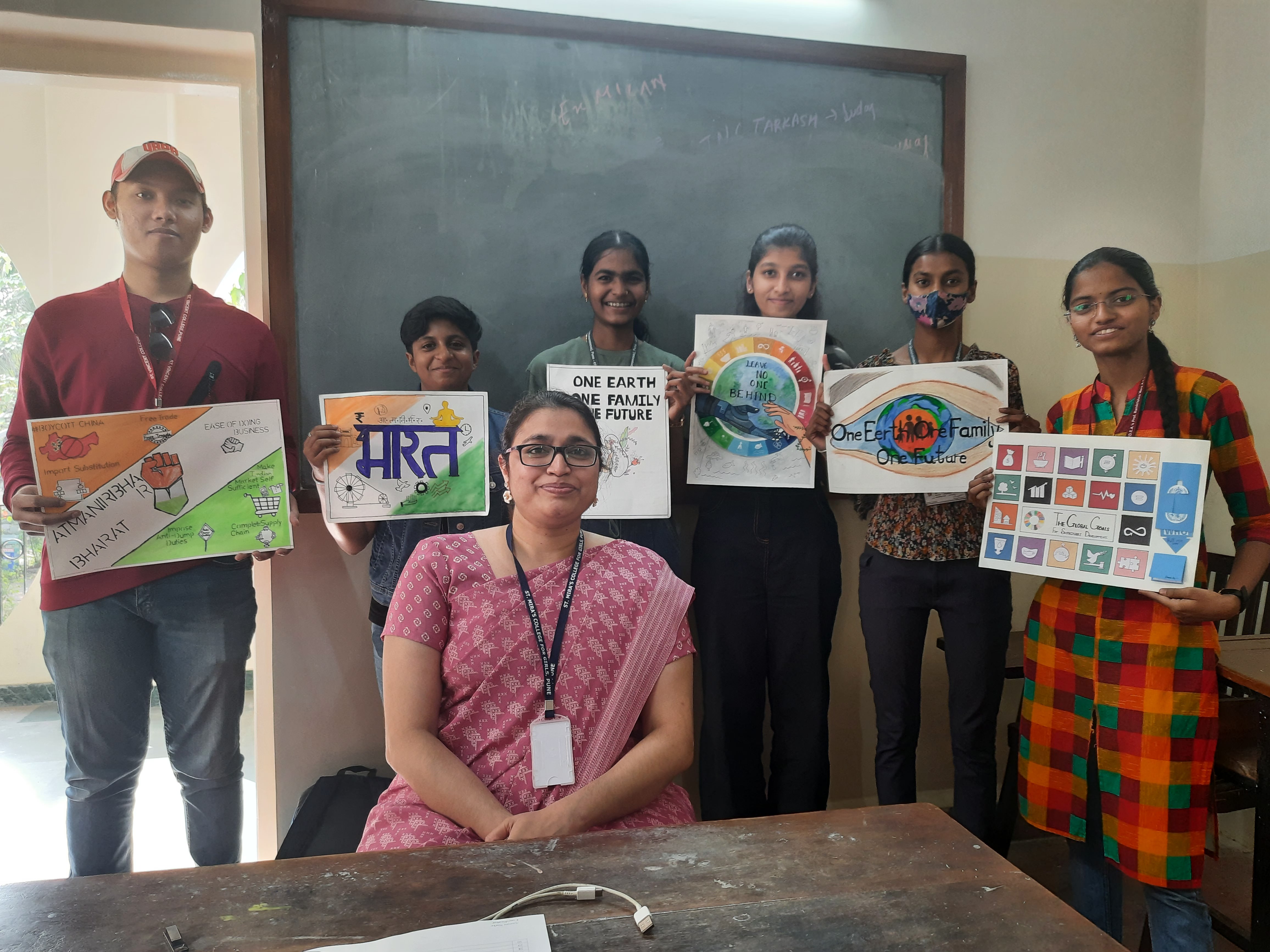 Group photo of the participants'with coordinator